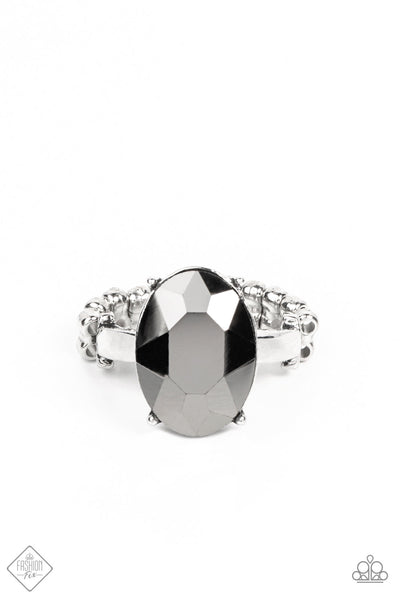Paparazzi ♥ Updated Dazzle - Silver ♥ Ring