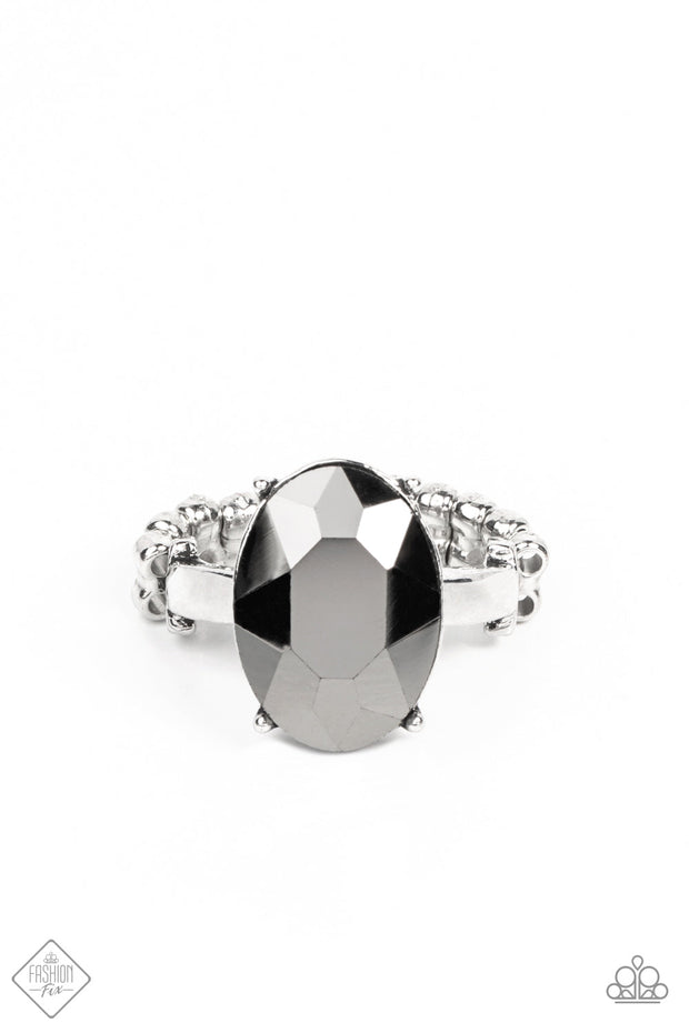 Paparazzi ♥ Updated Dazzle - Silver ♥ Ring