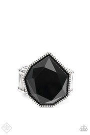 Paparazzi ♥ Dynamically Defaced - Black ♥ Ring